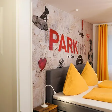 アパート Art City-studio Kassel-innenstadt Am Fulda-ufer, 3 Schlafzimmer, Boxspring-betten, Bis 8 Personen, Kostenfreier Parkplatz, Balkon, Terrasse, Fahrstuhl *
