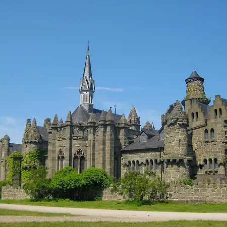 Art City-studio Kassel-innenstadt Am Fulda-ufer, 3 Schlafzimmer, Boxspring-betten, Bis 8 Personen, Kostenfreier Parkplatz, Balkon, Terrasse, Fahrstuhl شقة كاسيل