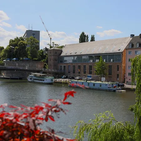 شقة Art City-studio Kassel-innenstadt Am Fulda-ufer, 3 Schlafzimmer, Boxspring-betten, Bis 8 Personen, Kostenfreier Parkplatz, Balkon, Terrasse, Fahrstuhl *