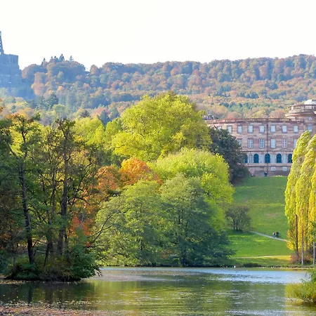 Art City-studio Kassel-innenstadt Am Fulda-ufer, 3 Schlafzimmer, Boxspring-betten, Bis 8 Personen, Kostenfreier Parkplatz, Balkon, Terrasse, Fahrstuhl アパート カッセル