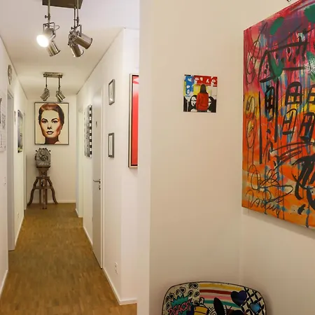 شقة Art City-studio Kassel-innenstadt Am Fulda-ufer, 3 Schlafzimmer, Boxspring-betten, Bis 8 Personen, Kostenfreier Parkplatz, Balkon, Terrasse, Fahrstuhl كاسيل