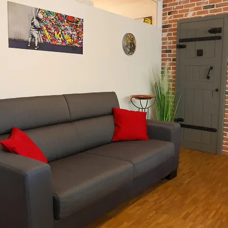 Art City-studio Kassel-innenstadt Am Fulda-ufer, 3 Schlafzimmer, Boxspring-betten, Bis 8 Personen, Kostenfreier Parkplatz, Balkon, Terrasse, Fahrstuhl アパート