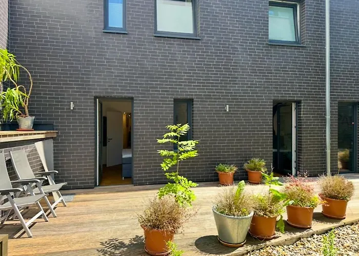 アパート Art City-studio Kassel-innenstadt Am Fulda-ufer, 3 Schlafzimmer, Boxspring-betten, Bis 8 Personen, Kostenfreier Parkplatz, Balkon, Terrasse, Fahrstuhl