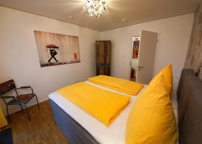 Art City-studio Kassel-innenstadt Am Fulda-ufer, 3 Schlafzimmer, Boxspring-betten, Bis 8 Personen, Kostenfreier Parkplatz, Balkon, Terrasse, Fahrstuhl * カッセル