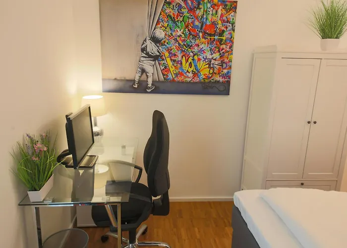 アパート Art City-studio Kassel-innenstadt Am Fulda-ufer, 3 Schlafzimmer, Boxspring-betten, Bis 8 Personen, Kostenfreier Parkplatz, Balkon, Terrasse, Fahrstuhl カッセル