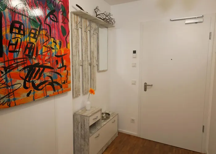Art City-studio Kassel-innenstadt Am Fulda-ufer, 3 Schlafzimmer, Boxspring-betten, Bis 8 Personen, Kostenfreier Parkplatz, Balkon, Terrasse, Fahrstuhl アパート