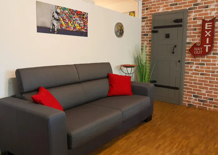 Art City-studio Kassel-innenstadt Am Fulda-ufer, 3 Schlafzimmer, Boxspring-betten, Bis 8 Personen, Kostenfreier Parkplatz, Balkon, Terrasse, Fahrstuhl アパート