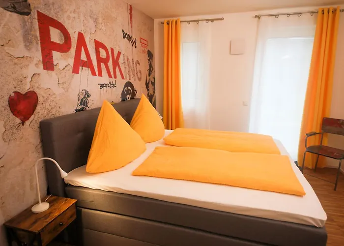 アパート Art City-studio Kassel-innenstadt Am Fulda-ufer, 3 Schlafzimmer, Boxspring-betten, Bis 8 Personen, Kostenfreier Parkplatz, Balkon, Terrasse, Fahrstuhl *