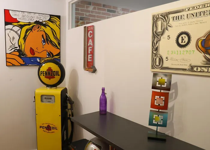 Art City-studio Kassel-innenstadt Am Fulda-ufer, 3 Schlafzimmer, Boxspring-betten, Bis 8 Personen, Kostenfreier Parkplatz, Balkon, Terrasse, Fahrstuhl カッセル