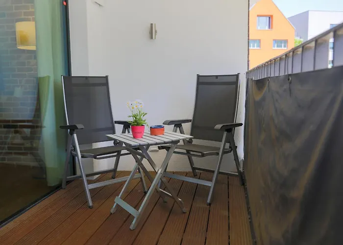 アパート Art City-studio Kassel-innenstadt Am Fulda-ufer, 3 Schlafzimmer, Boxspring-betten, Bis 8 Personen, Kostenfreier Parkplatz, Balkon, Terrasse, Fahrstuhl カッセル