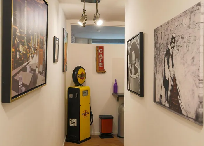 Art City-studio Kassel-innenstadt Am Fulda-ufer, 3 Schlafzimmer, Boxspring-betten, Bis 8 Personen, Kostenfreier Parkplatz, Balkon, Terrasse, Fahrstuhl * カッセル